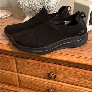 Skechers Arch Fit Black Slip-On Shoes